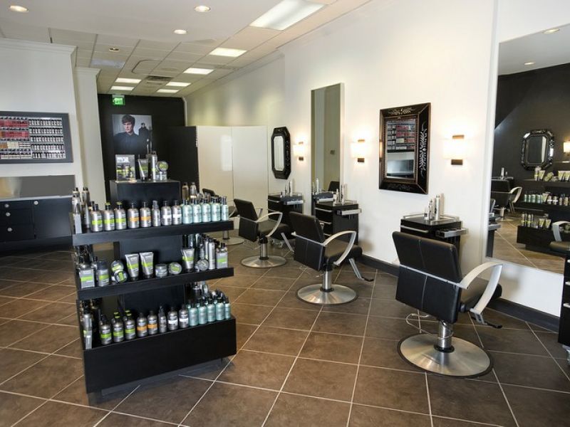 5th Ave. Salon Spa & Limo
 1